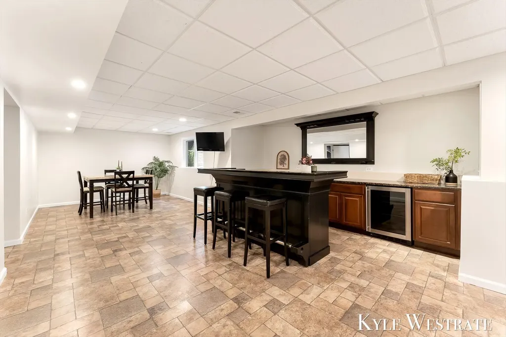 6334 Red Rock Court Norton Shores City MI 49444