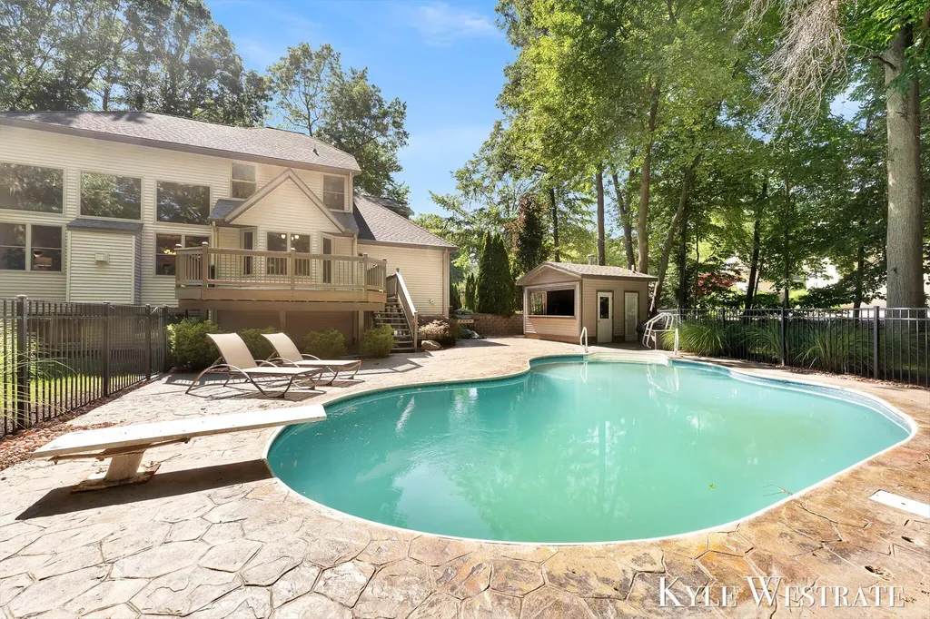 6334 Red Rock Court Norton Shores City MI 49444