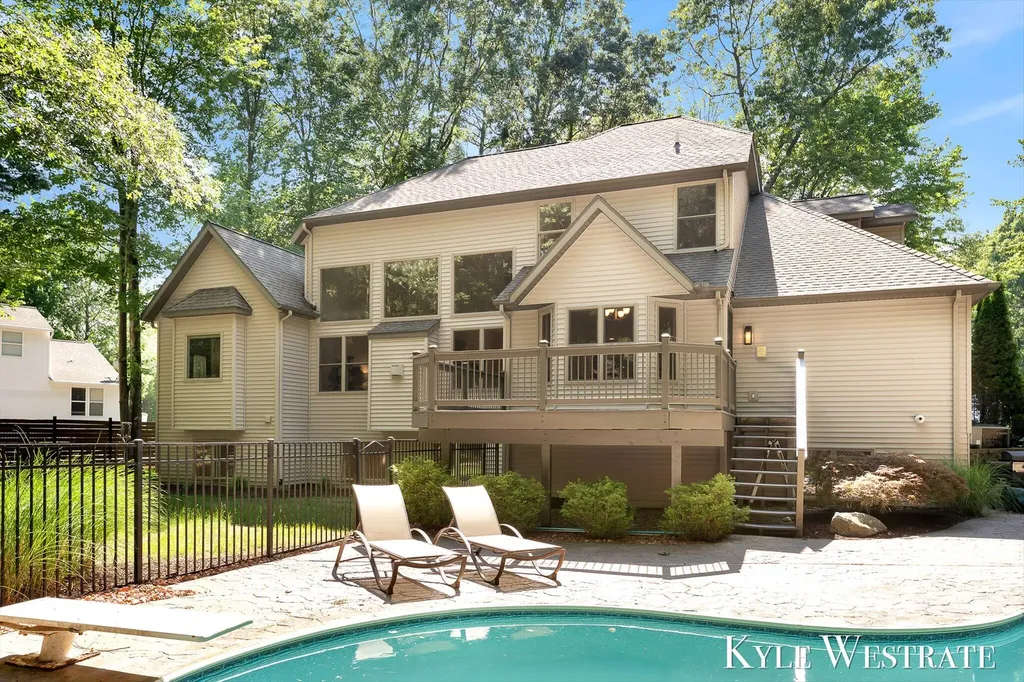 6334 Red Rock Court Norton Shores City MI 49444
