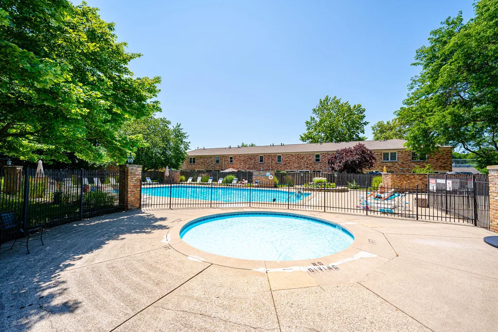 2545 Abbington Drive SE Grand Rapids City MI 49506