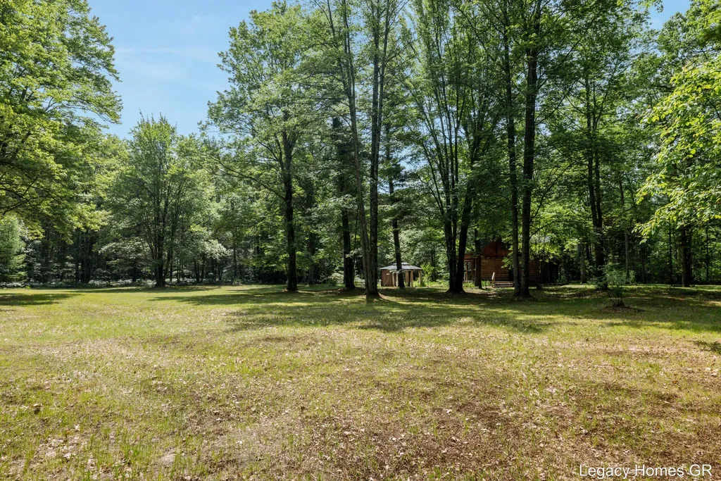 11332 Henderson Road Montague Township MI 49437