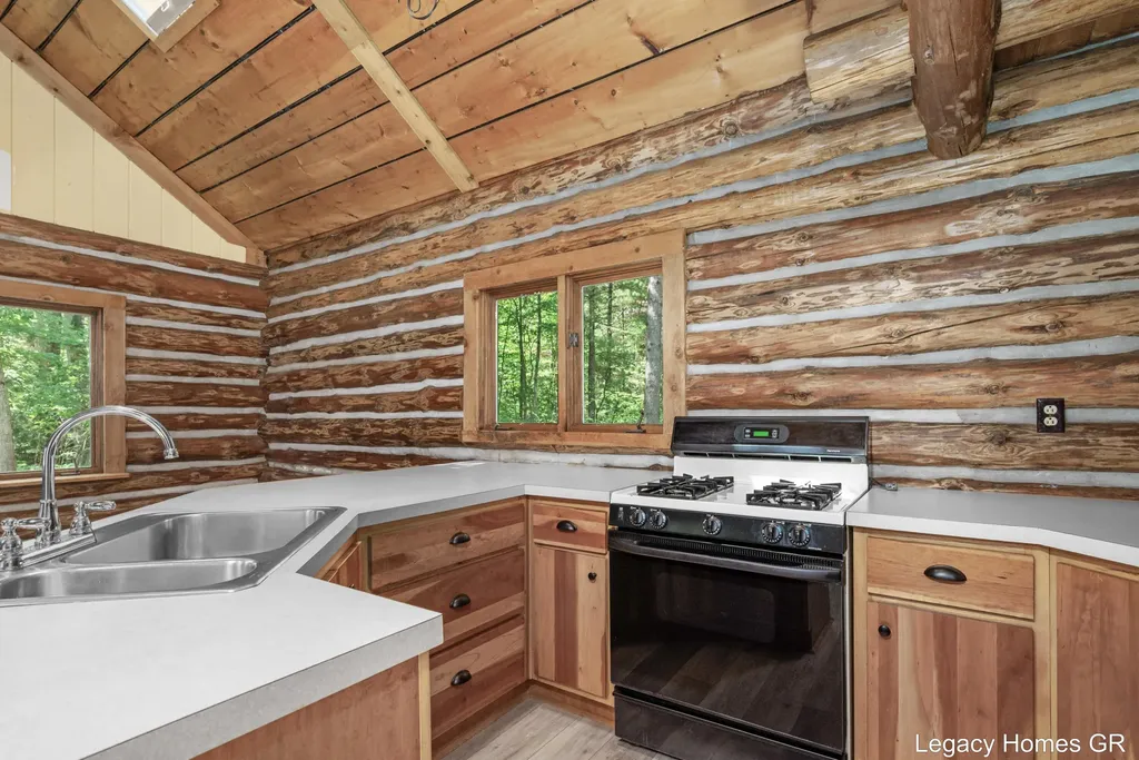 11332 Henderson Road Montague Township MI 49437