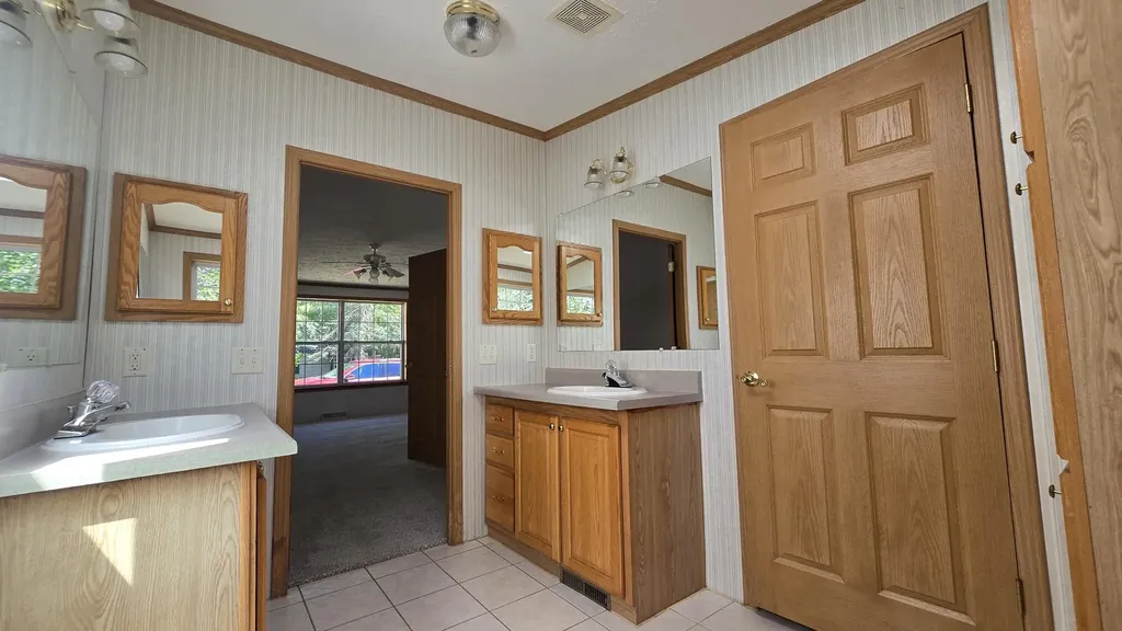 6700 Lorne Drive Riverton Township MI 49449