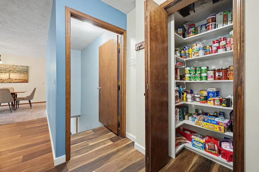 1657 Loralee Street SE Grand Rapids City MI 49508