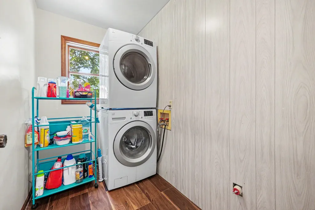 1657 Loralee Street SE Grand Rapids City MI 49508