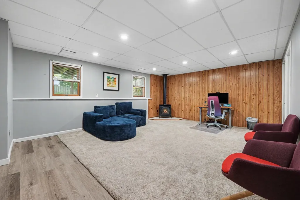 1657 Loralee Street SE Grand Rapids City MI 49508