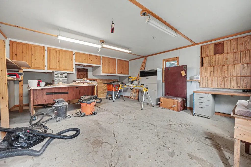 1657 Loralee Street SE Grand Rapids City MI 49508