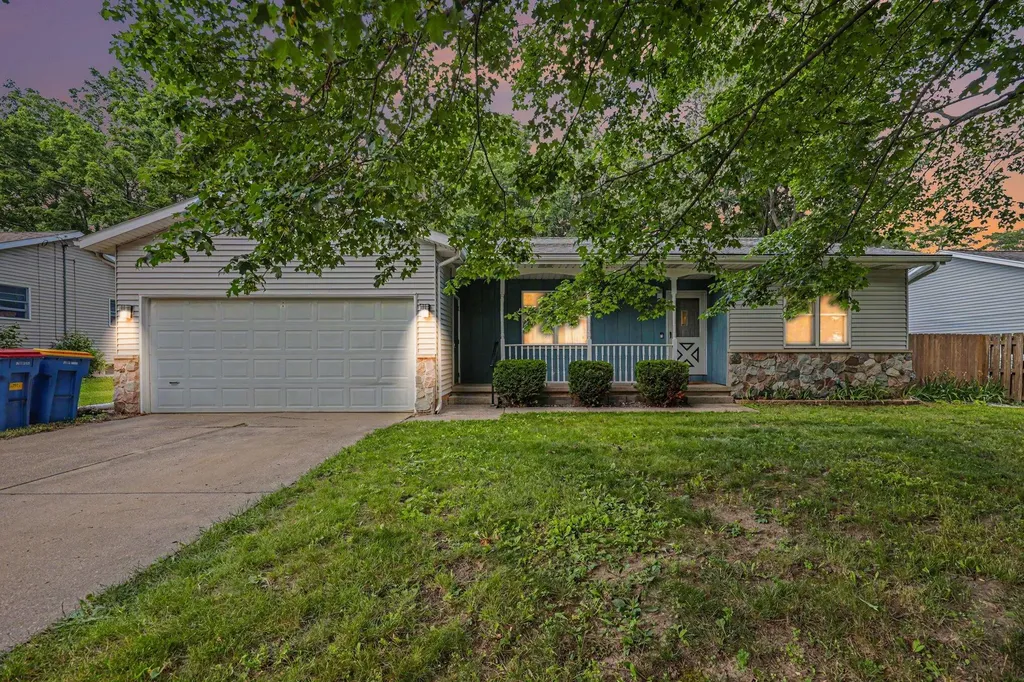 1657 Loralee Street SE Grand Rapids City MI 49508