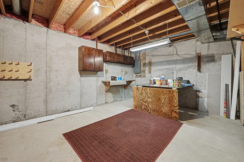 1657 Loralee Street SE Grand Rapids City MI 49508