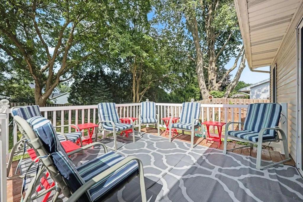1657 Loralee Street SE Grand Rapids City MI 49508