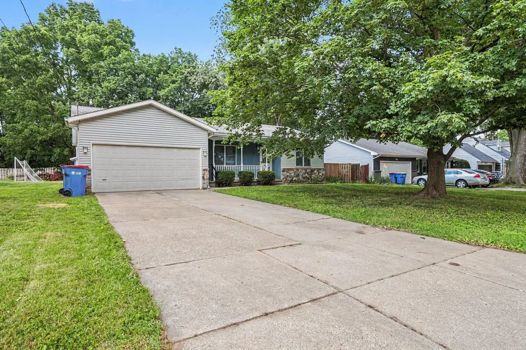 1657 Loralee Street SE Grand Rapids City MI 49508