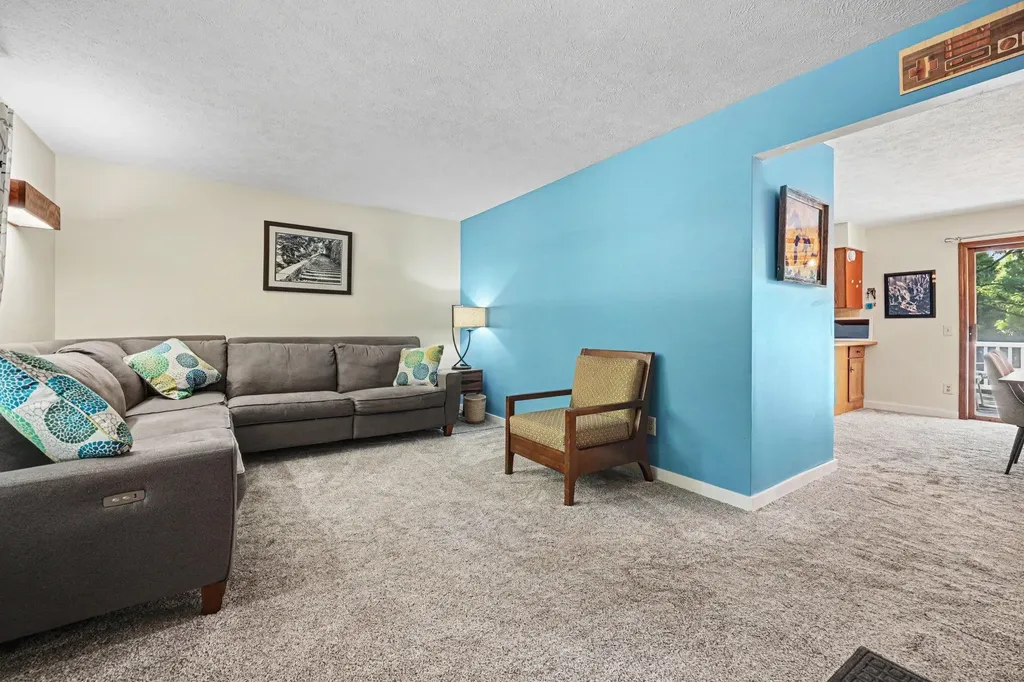 1657 Loralee Street SE Grand Rapids City MI 49508