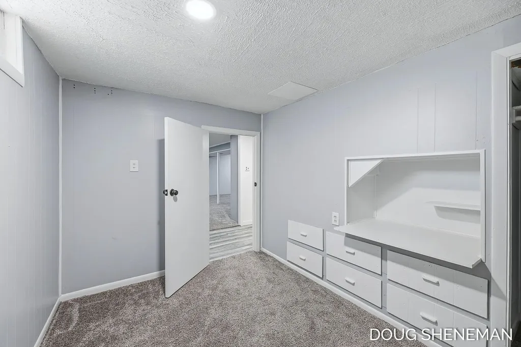 3924 Heron Avenue SW Wyoming City MI 49509