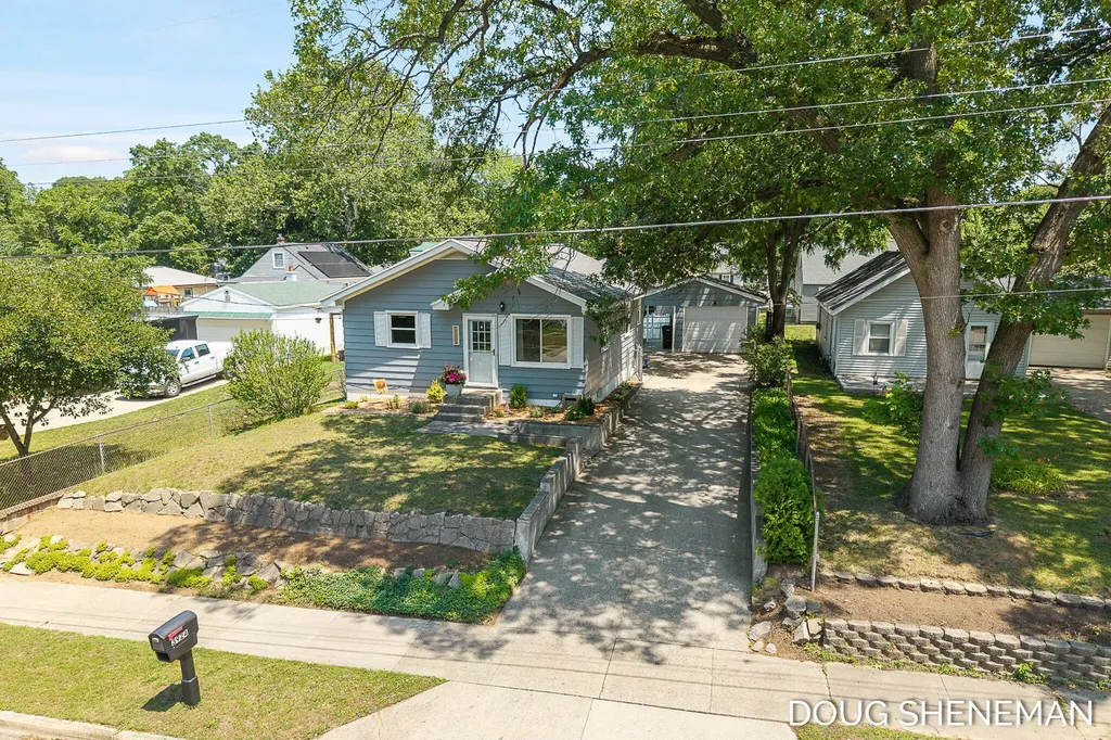 3924 Heron Avenue SW Wyoming City MI 49509