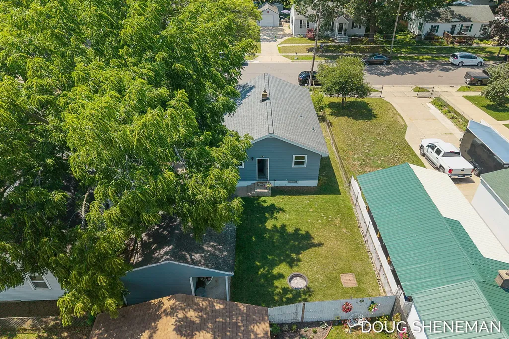 3924 Heron Avenue SW Wyoming City MI 49509