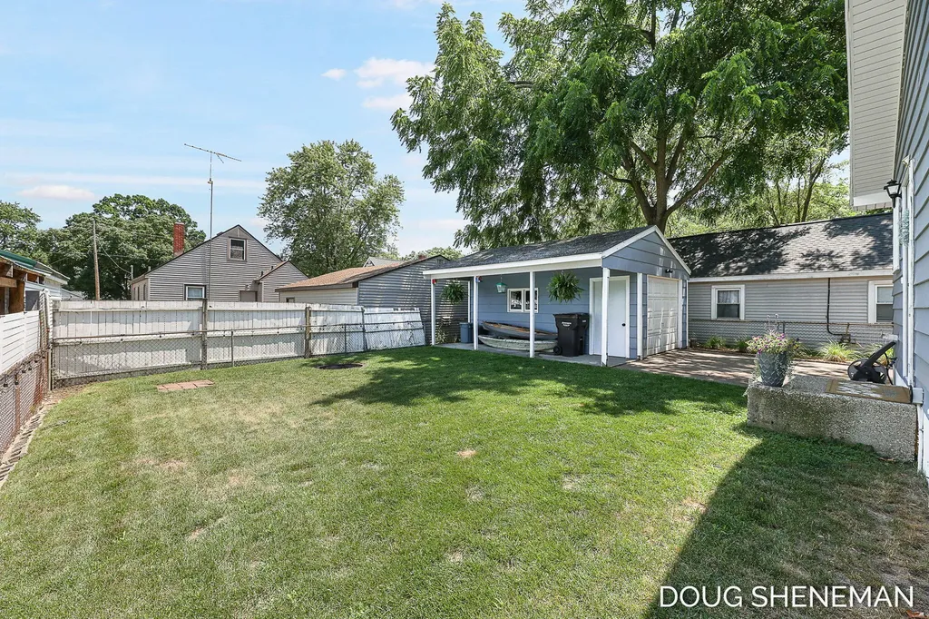 3924 Heron Avenue SW Wyoming City MI 49509