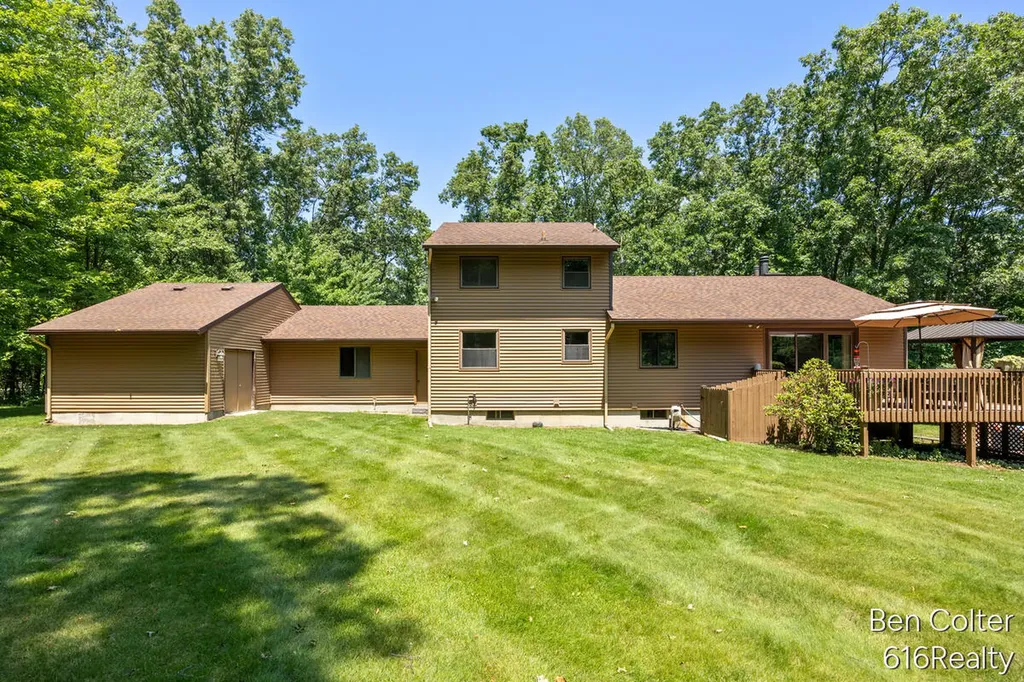 3161 Emberwood Drive SE Lowell Charter Township MI 49331