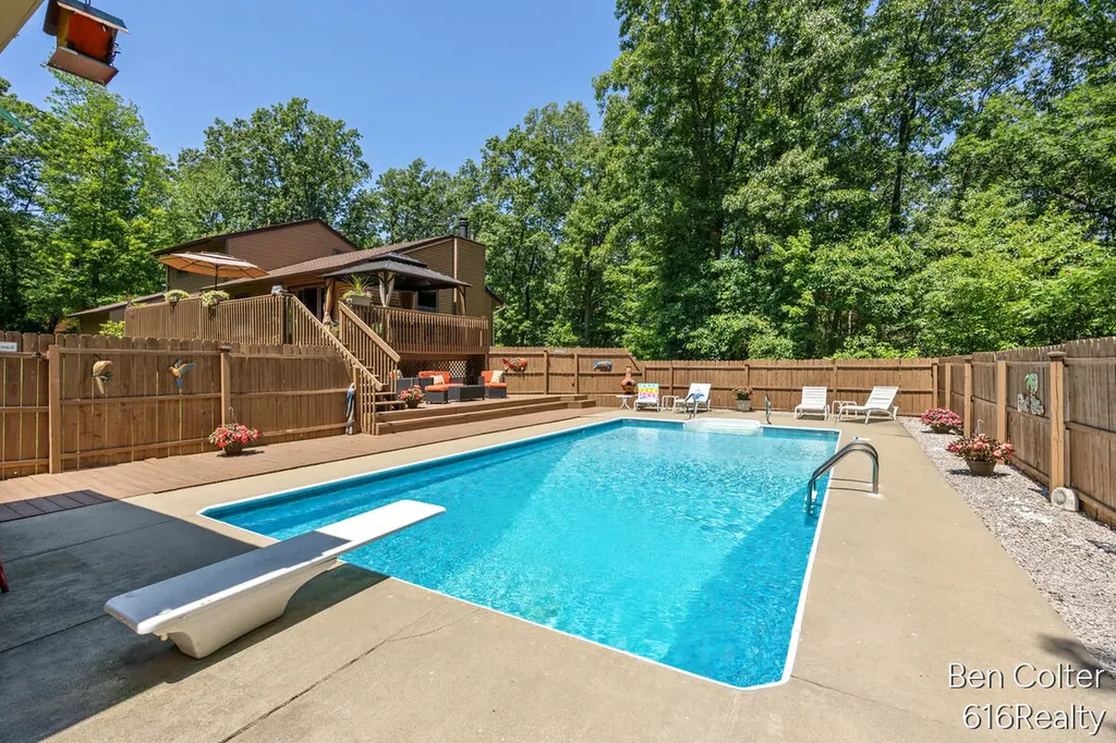 3161 Emberwood Drive SE Lowell Charter Township MI 49331