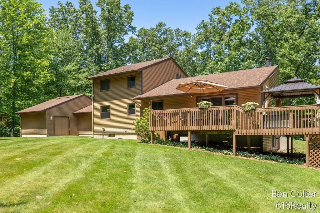 3161 Emberwood Drive SE Lowell Charter Township MI 49331