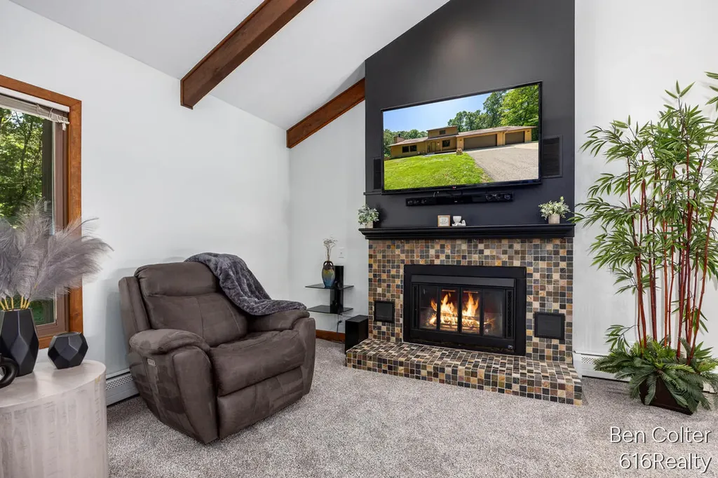 3161 Emberwood Drive SE Lowell Charter Township MI 49331