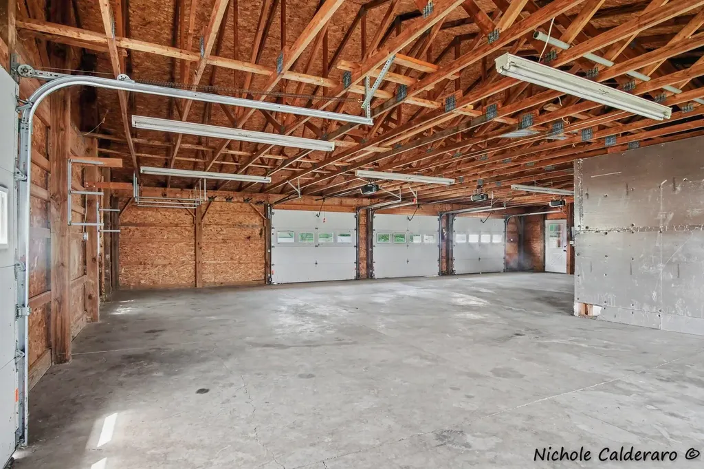 9640 E Condensery Road Bloomer Township MI 48811
