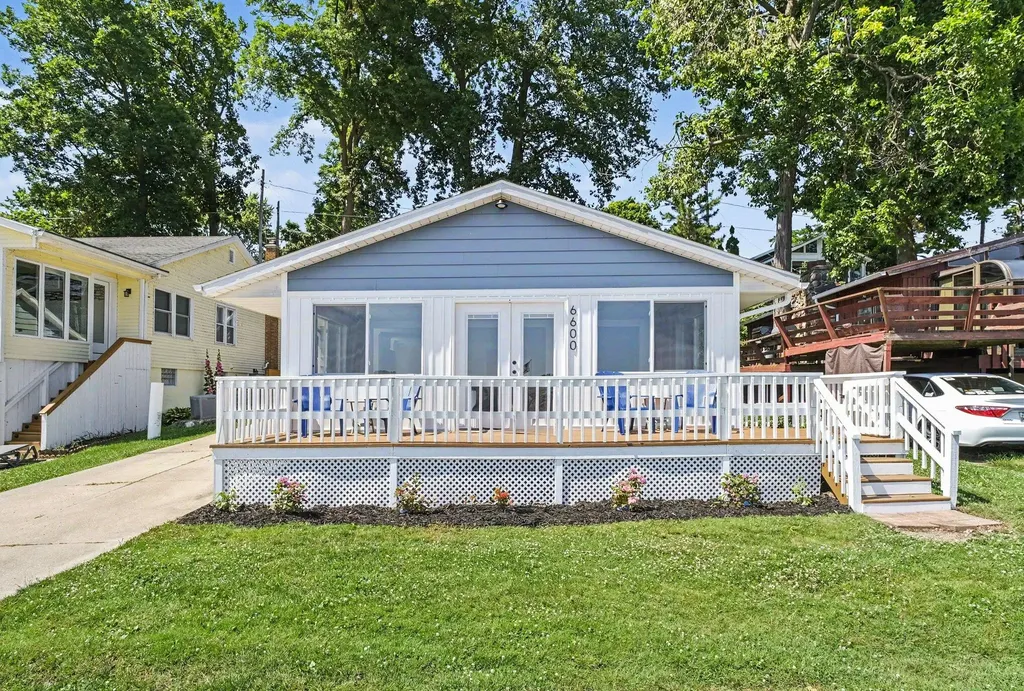 6600 Shoreline Court Boston Township MI 48881