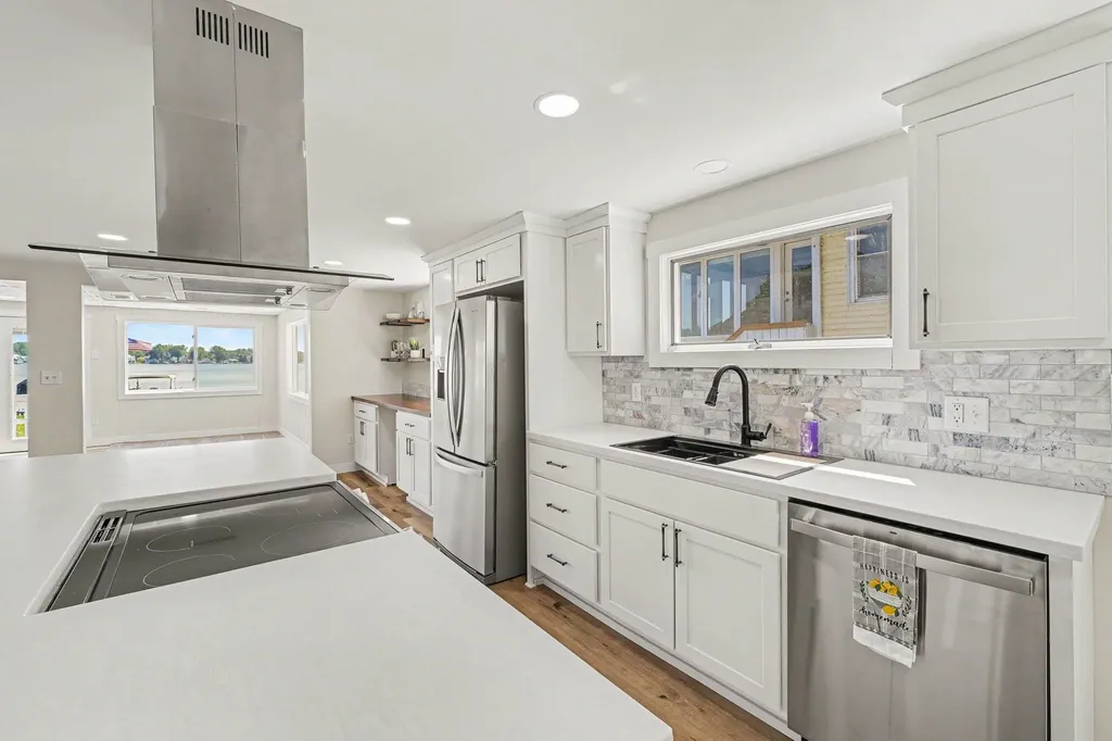 6600 Shoreline Court Boston Township MI 48881