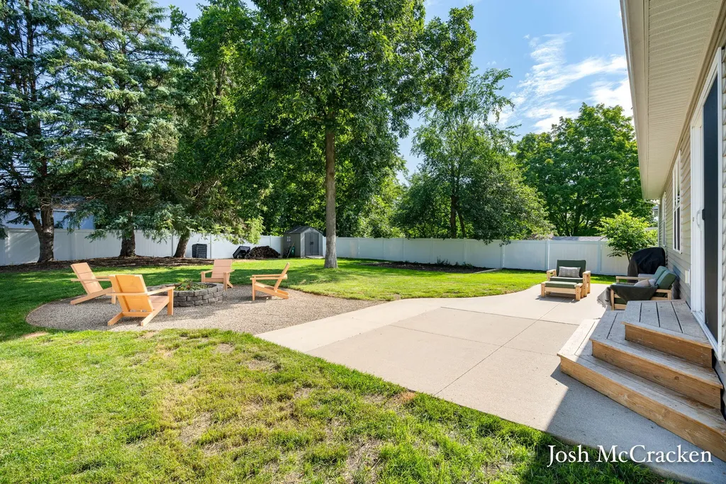 5195 76th Street SE Caledonia Township MI 49316