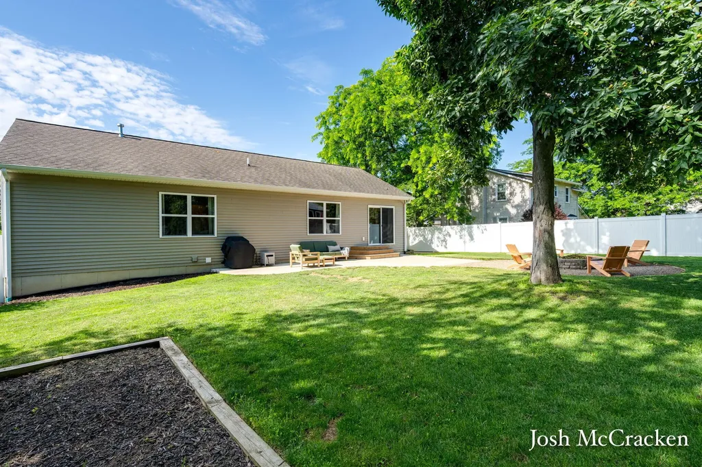 5195 76th Street SE Caledonia Township MI 49316