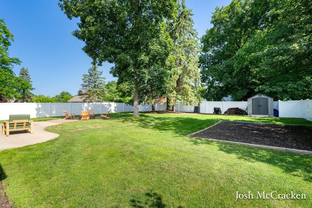 5195 76th Street SE Caledonia Township MI 49316