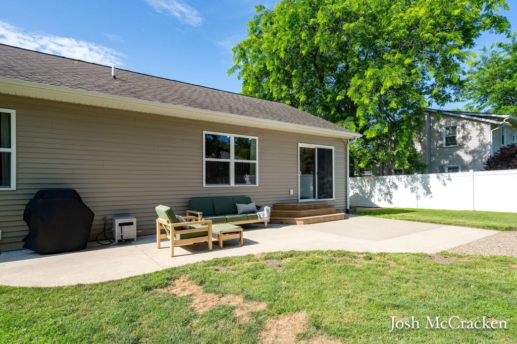 5195 76th Street SE Caledonia Township MI 49316