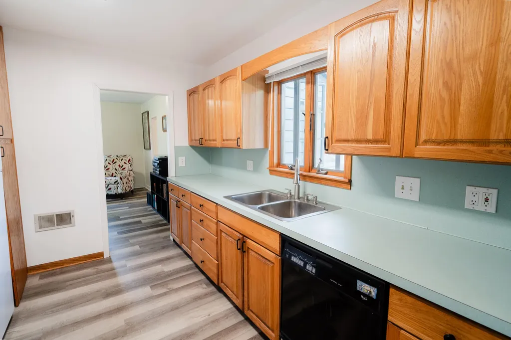 1124 Kusterer Drive NW Walker City MI 49534