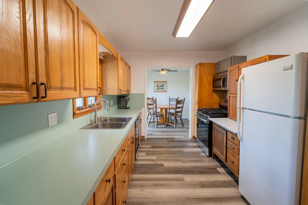1124 Kusterer Drive NW Walker City MI 49534