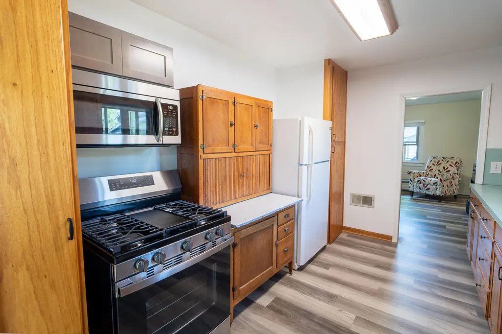 1124 Kusterer Drive NW Walker City MI 49534