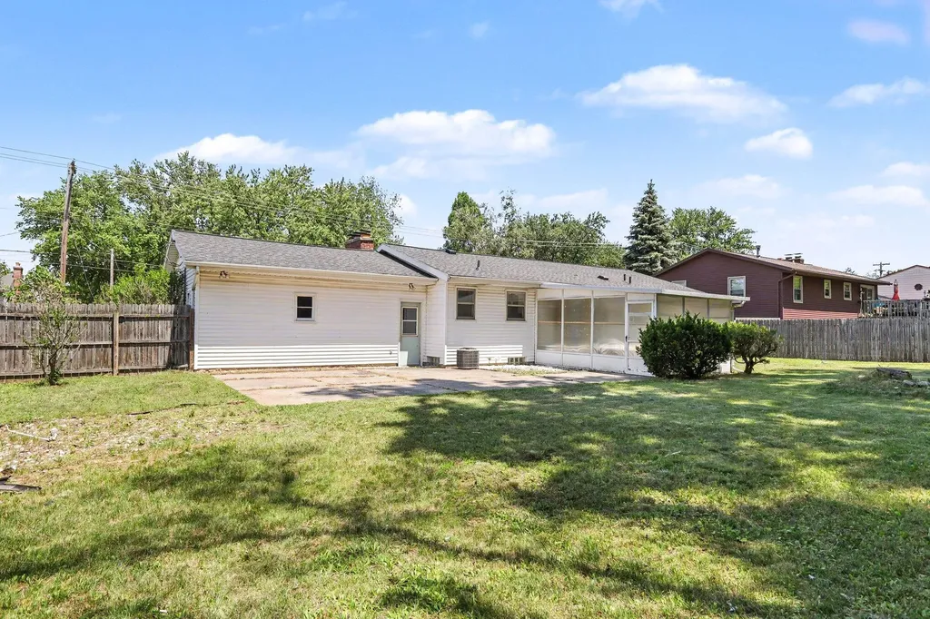 1628 Bridle Creek Street SE Kentwood City MI 49508