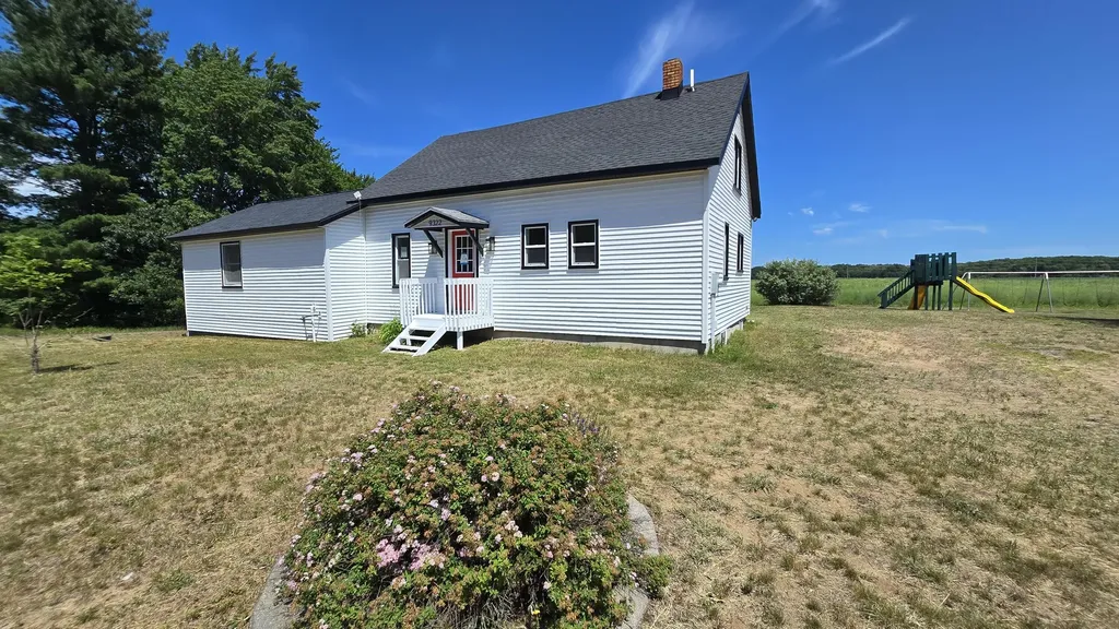 9322 N 80th Avenue Weare Township MI 49449