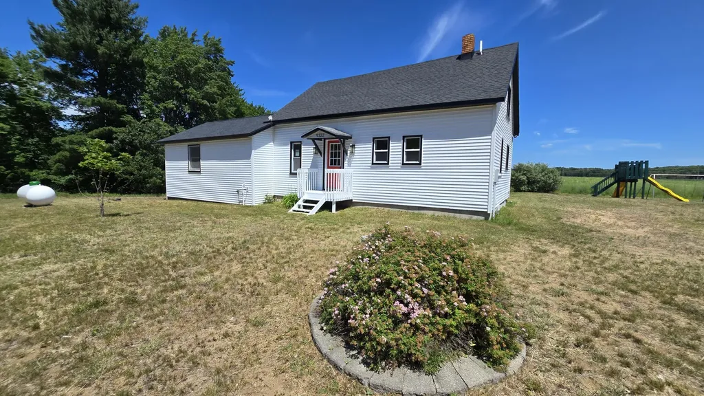 9322 N 80th Avenue Weare Township MI 49449