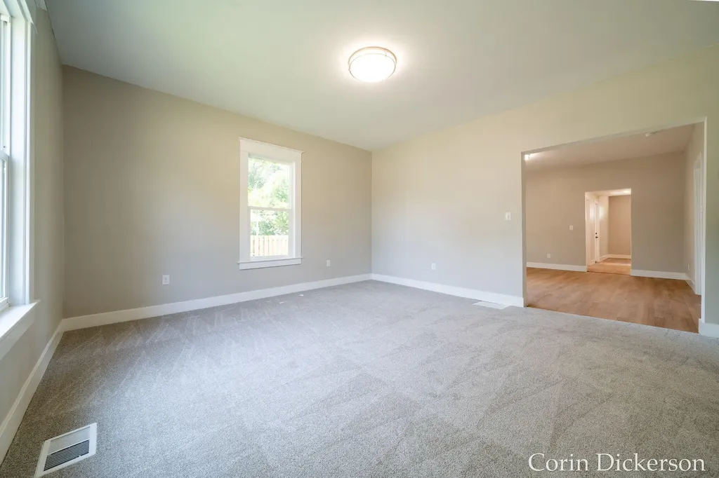 546 N Michigan Avenue Hastings City MI 49058