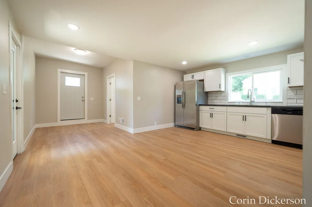 546 N Michigan Avenue Hastings City MI 49058