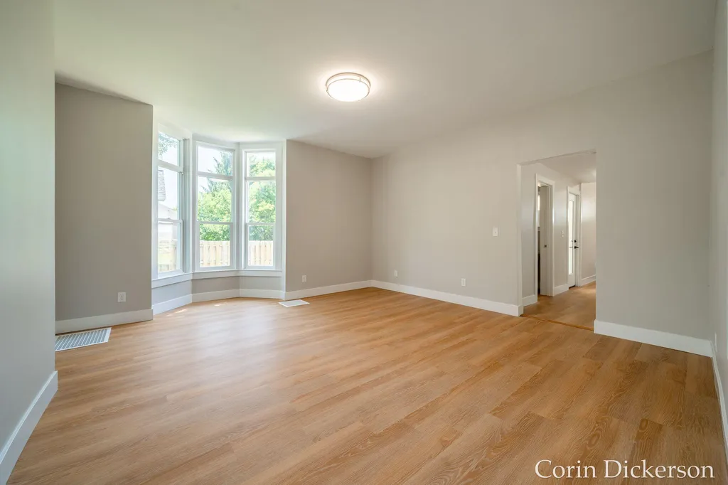 546 N Michigan Avenue Hastings City MI 49058