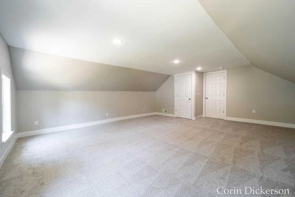 546 N Michigan Avenue Hastings City MI 49058