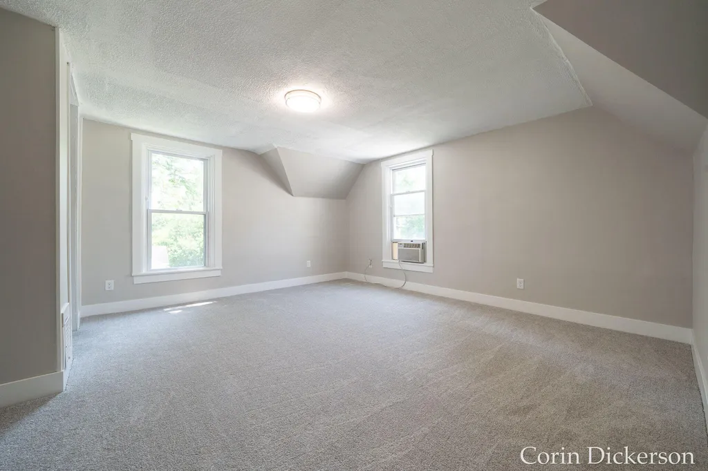 546 N Michigan Avenue Hastings City MI 49058