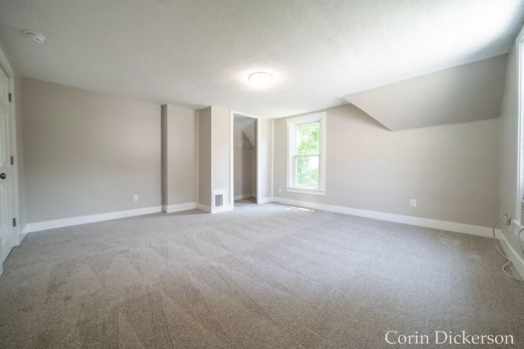 546 N Michigan Avenue Hastings City MI 49058