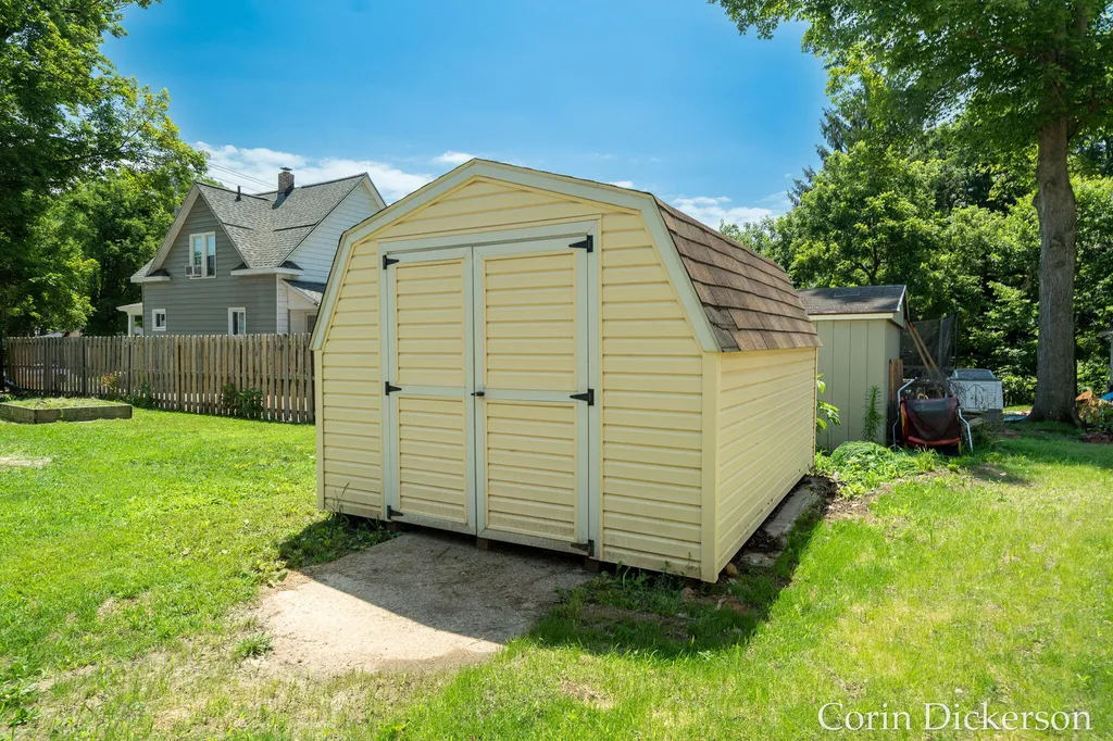 546 N Michigan Avenue Hastings City MI 49058