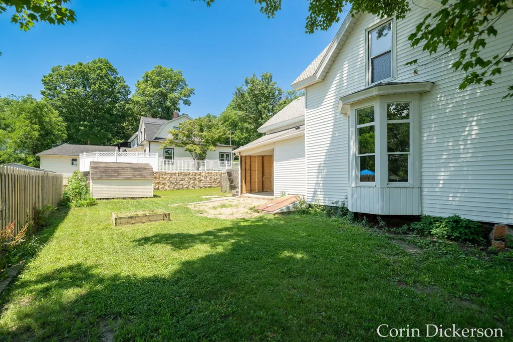 546 N Michigan Avenue Hastings City MI 49058