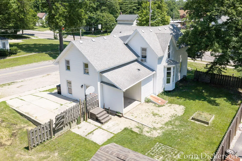 546 N Michigan Avenue Hastings City MI 49058