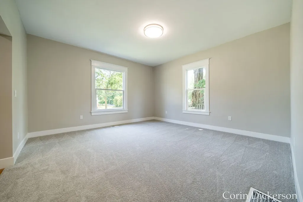 546 N Michigan Avenue Hastings City MI 49058