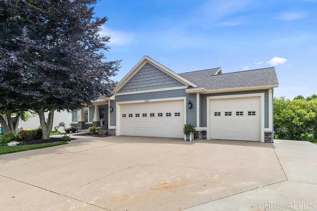 1840 Planters Row Drive SW Byron Township MI 49315