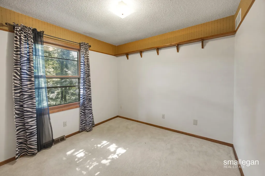 827 Shadybrook Drive Holland Charter Township MI 49424