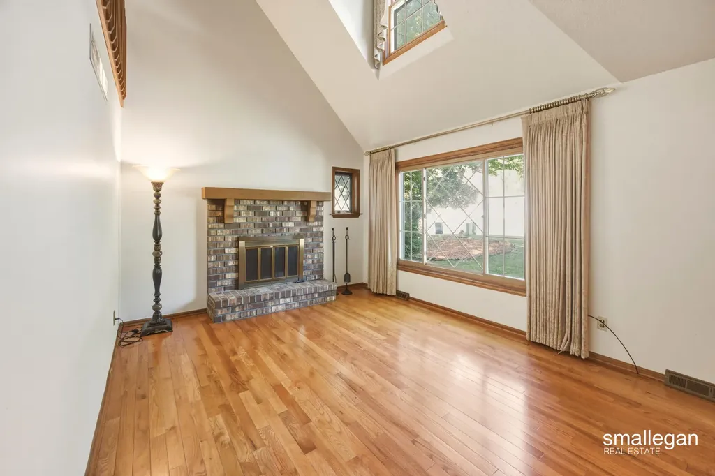 827 Shadybrook Drive Holland Charter Township MI 49424